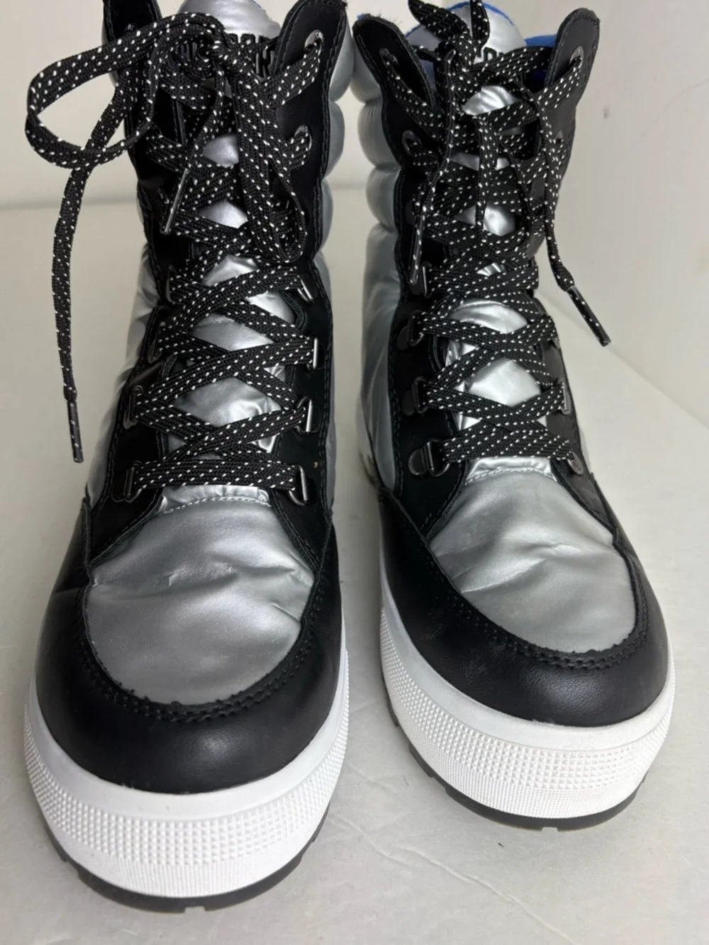 Cougar Womens Wahoo Winter Boot Size 6 Silver Nylon Waterproof